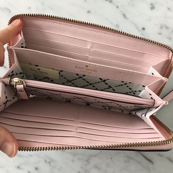 Kate Spade Wallet - Picture 4 of 5